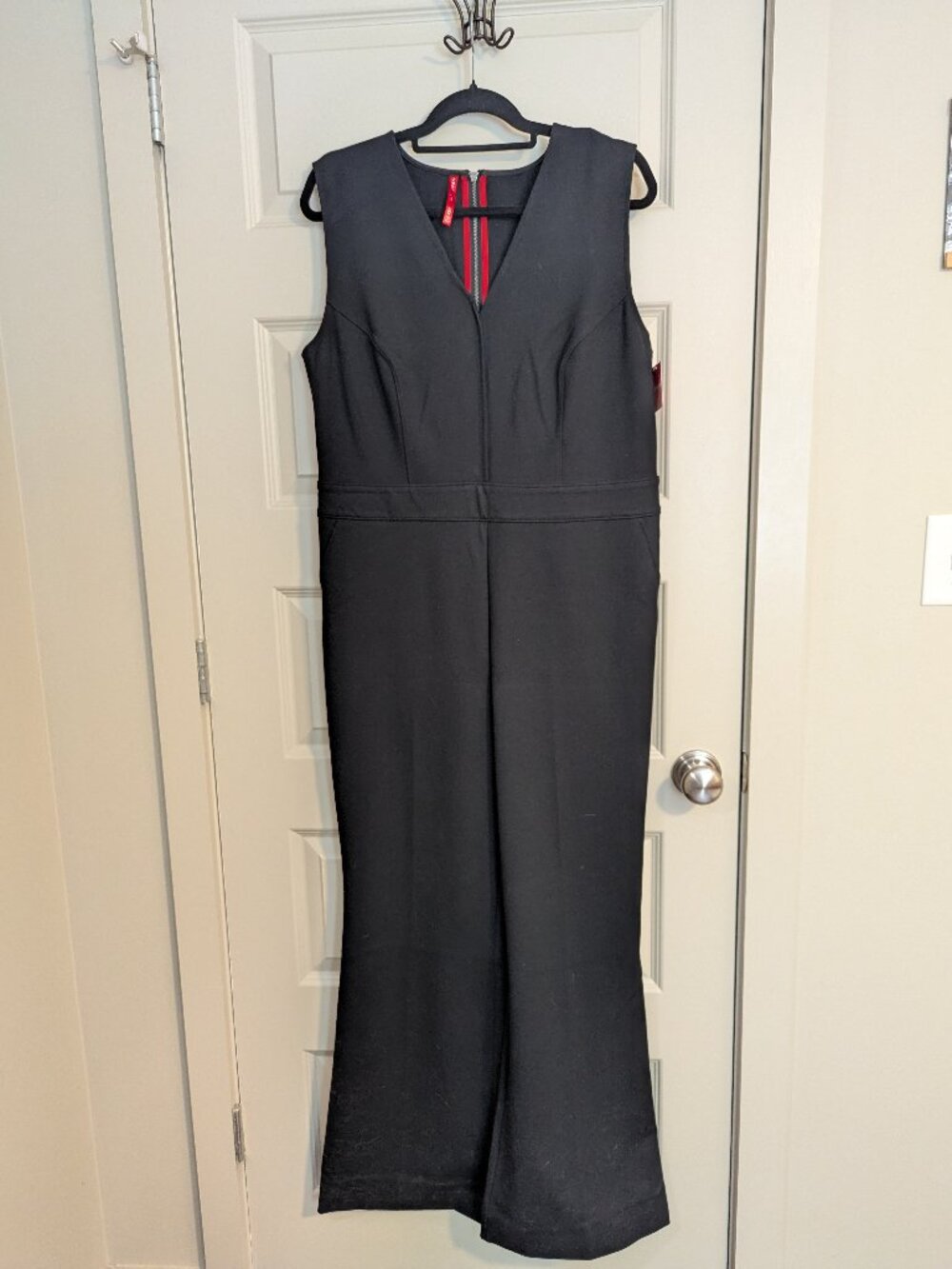 Spanx Perfect Sleeveless Jumpsuit [New With Tags] XL - Picture 2 of 8